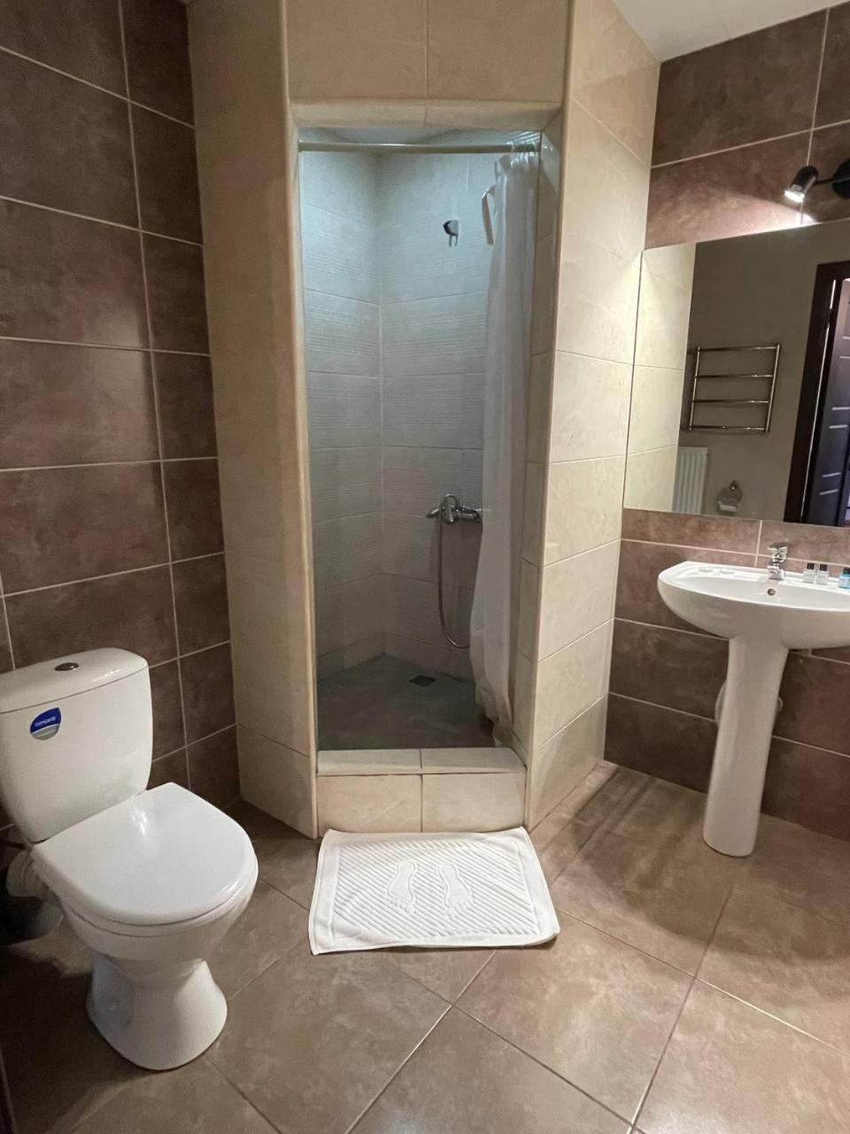 Спортохота Hotel Cherkasy Bagian luar foto