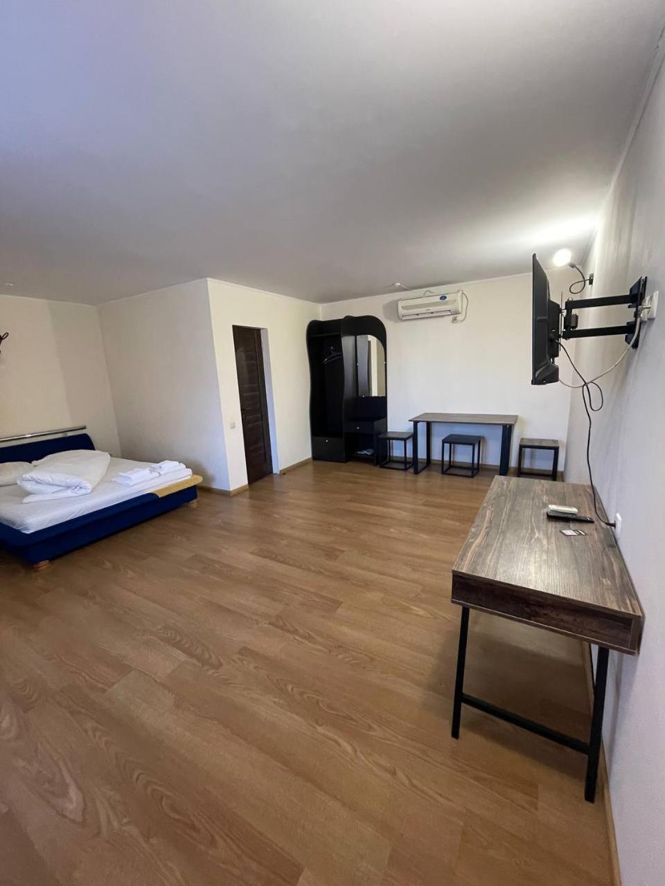 Спортохота Hotel Cherkasy Bagian luar foto